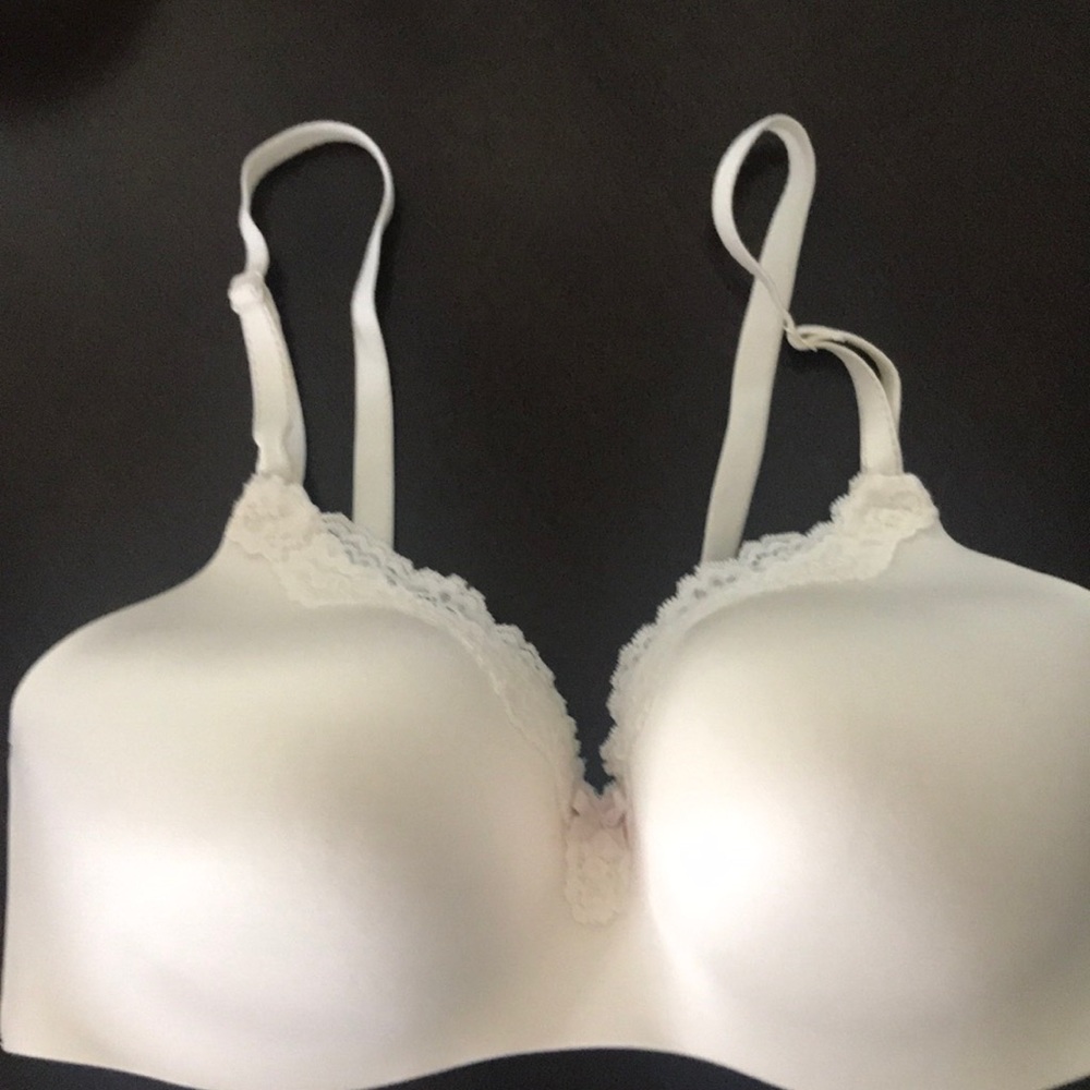 BRA 38C Maidenform LIKE NEW